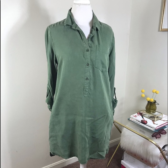 Velvet Heart Dresses & Skirts - Khaki green long sleeve dress with pockets - med